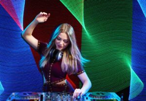 Why Electronic Musicians Should Sign Up for SoundCloud Pro in 2026