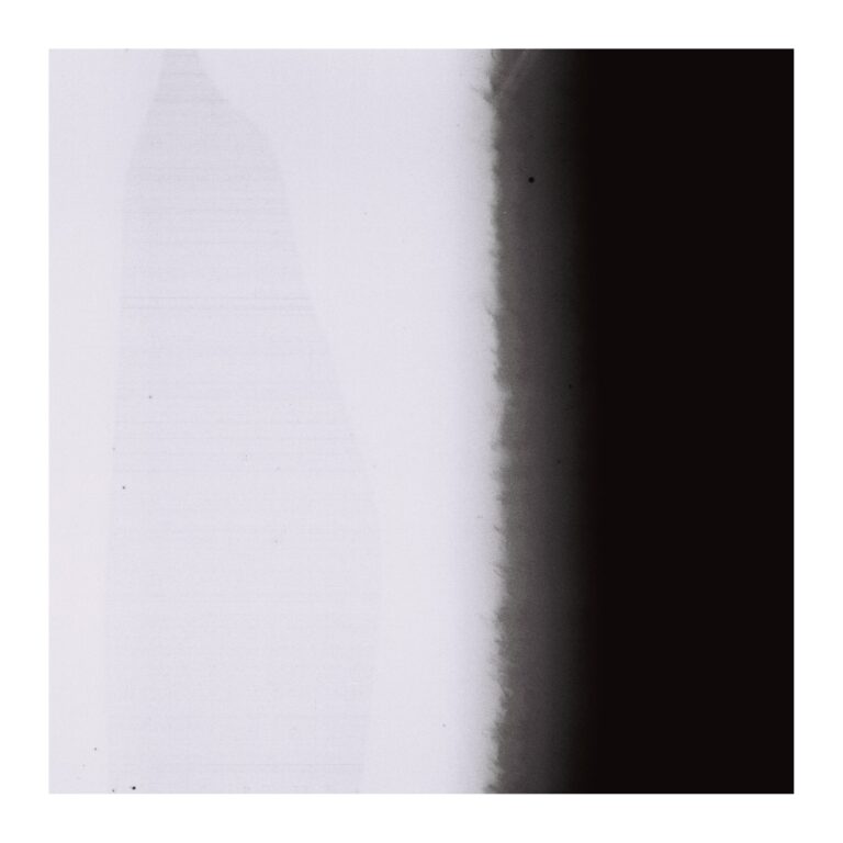 Philipp de Castro’s Morfema Lets the Room Breathe