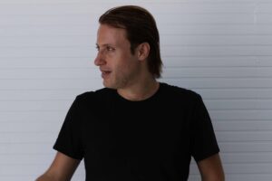 EDX Returns with ‘Echoes’ Ft. Orem on Sirup Music